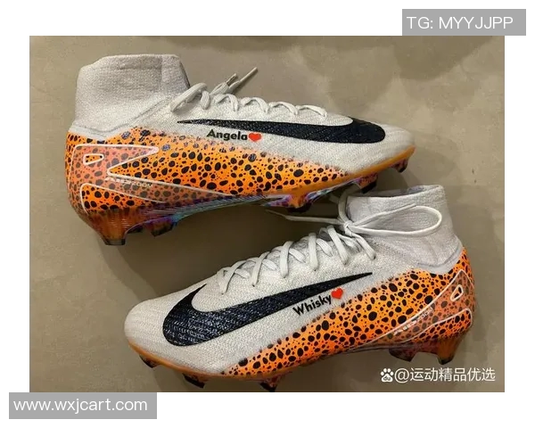 皇马球星专用足球鞋推荐与选择指南 适合不同需求的顶级鞋款分析